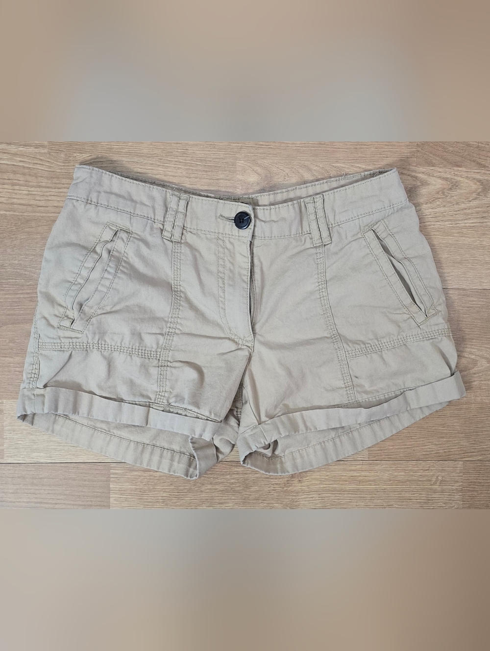 H&M Beige Roll-Cuff Cargo Shorts